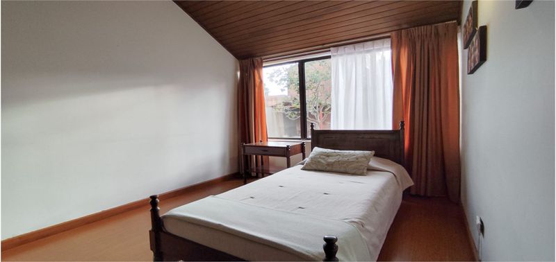 Casa en Venta en Bogotá, D.C., Hacienda Córdoba Niza IX-3