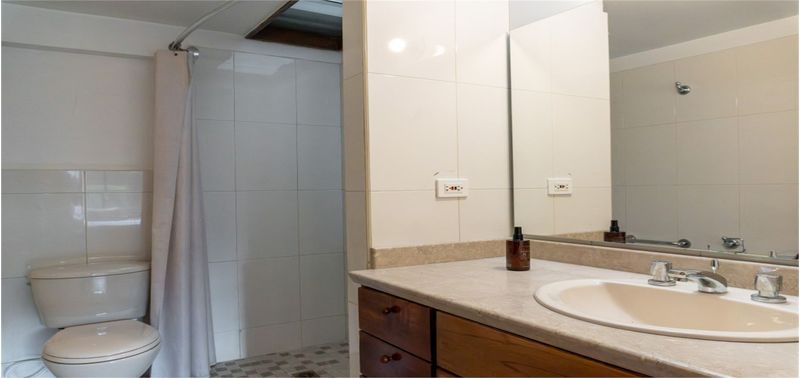 Casa en Venta en Bogotá, D.C., Hacienda Córdoba Niza IX-8