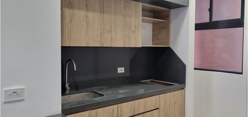 Apartamento en Venta en Medellín, Laureles-0