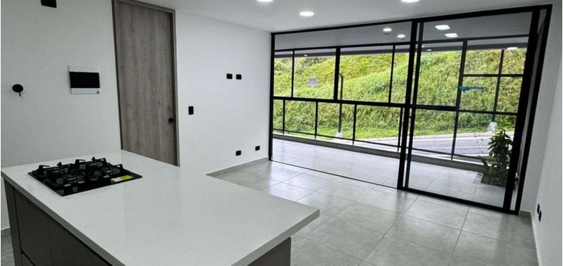 Apartamento en Venta en Envigado, Loma Del Escobero-0