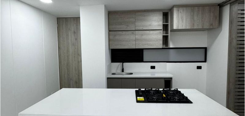 Apartamento en Venta en Envigado, Loma Del Escobero-1
