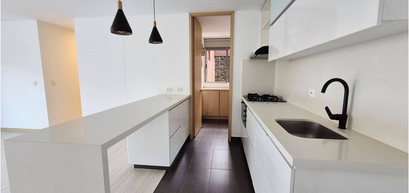 Apartamento en Venta en Envigado, Loma del Chocho-1