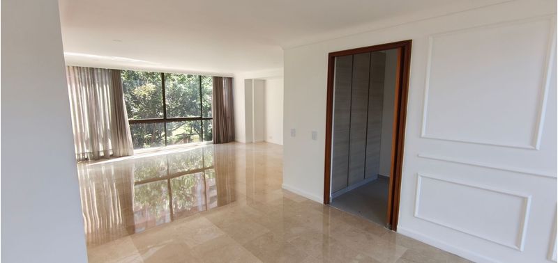 Apartamento en Venta en Medellín, El Poblado-3