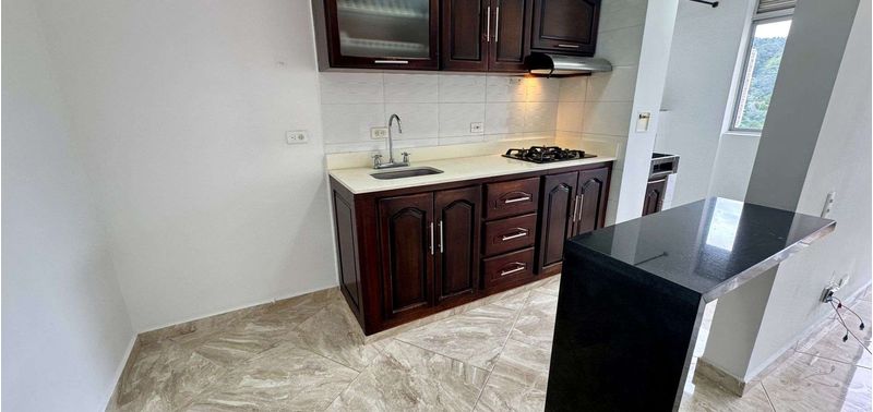 Apartamento en Venta en Sabaneta, Calle Larga-0