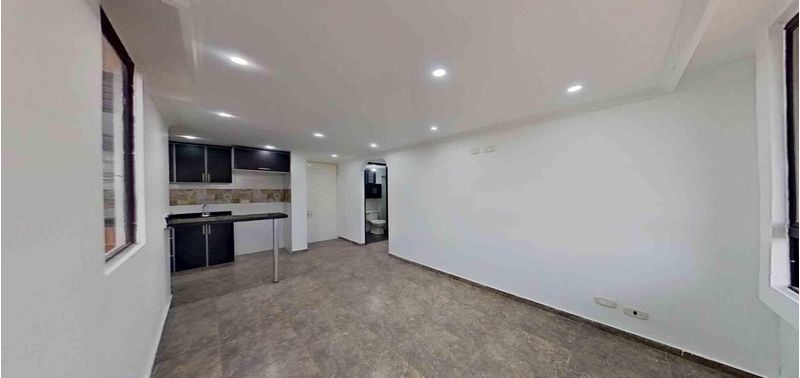 Apartamento en Venta en Madrid, hacienda los sauces-0