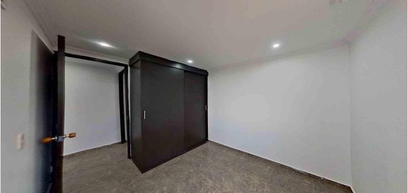 Apartamento en Venta en Madrid, hacienda los sauces-3