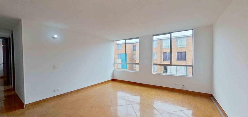 Apartamento en Venta en Madrid, zaragoza-1
