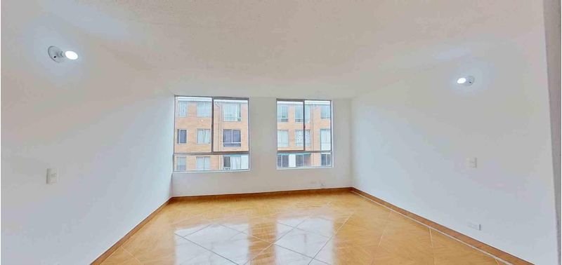 Apartamento en Venta en Madrid, zaragoza-2