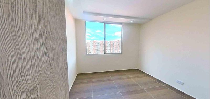 Apartamento en Venta en Madrid, hacienda los sauces-3