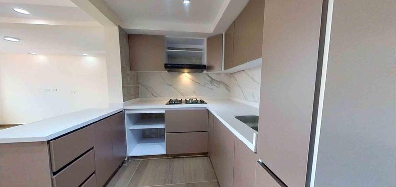 Apartamento en Venta en Madrid, hacienda los sauces-7