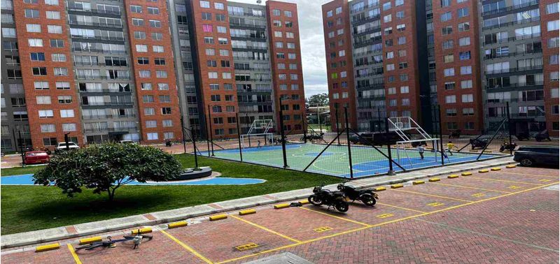 Apartamento en Venta en Madrid, hacienda los sauces-13