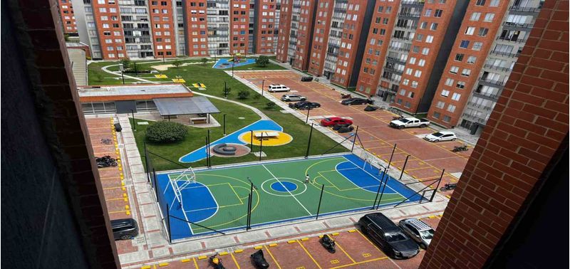 Apartamento en Venta en Madrid, hacienda los sauces-16