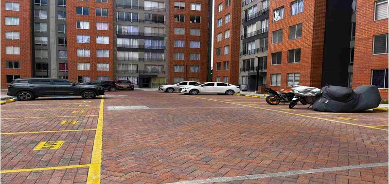 Apartamento en Venta en Madrid, hacienda los sauces-19