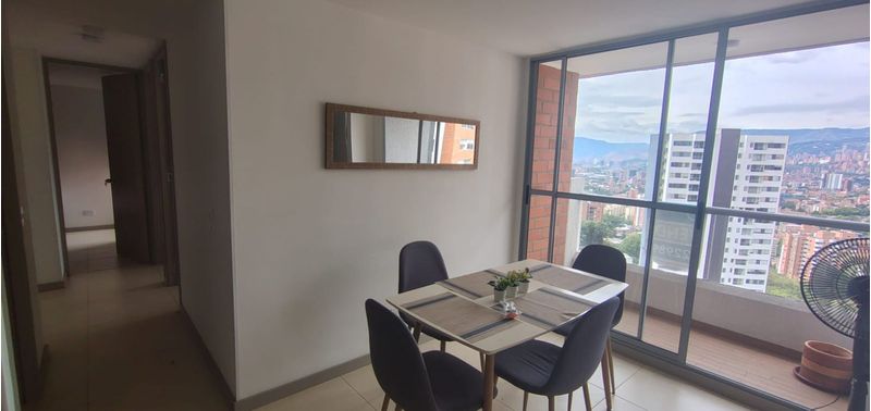 Apartamento en Venta en Envigado, La Cuenca-0