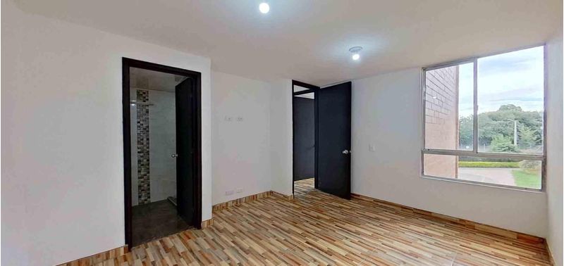 Apartamento en Venta en Madrid, zaragoza-2
