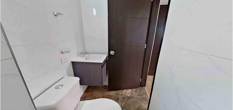 Casa en Venta en Madrid, Alcaparro-16