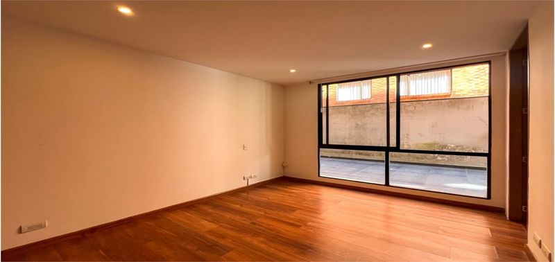 Apartamento en Venta en Bogotá, D.C., Los Rosales Emaús-16