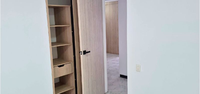 Apartamento en Venta en Medellín, Laureles-2