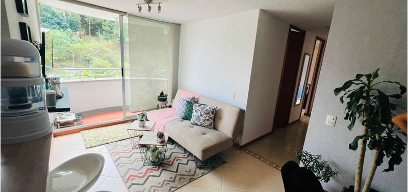 Apartamento en Venta en Medellín, Cataluña-0