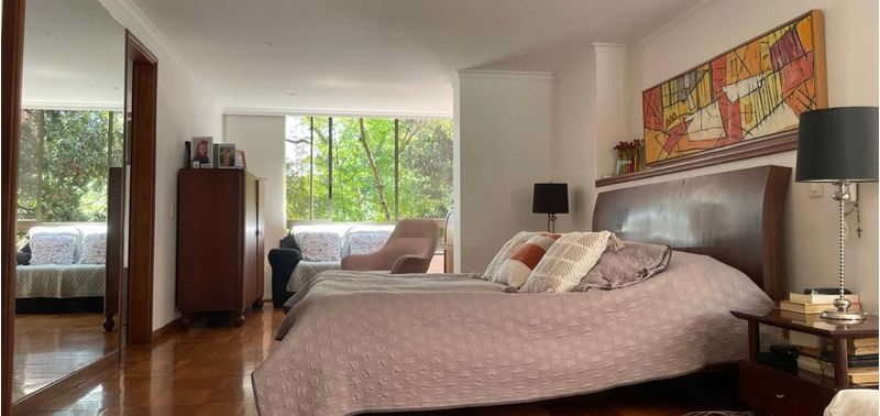 Apartamento en Venta en Medellín, Altos del Poblado-10