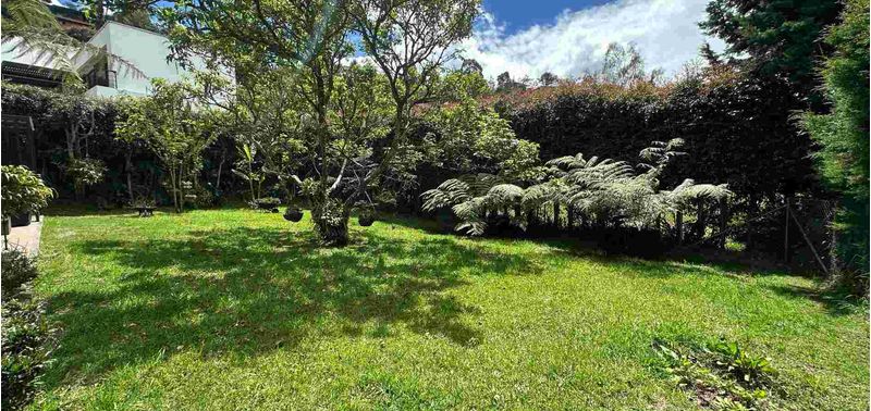 Casa en Venta en Envigado, El Chuscal-1