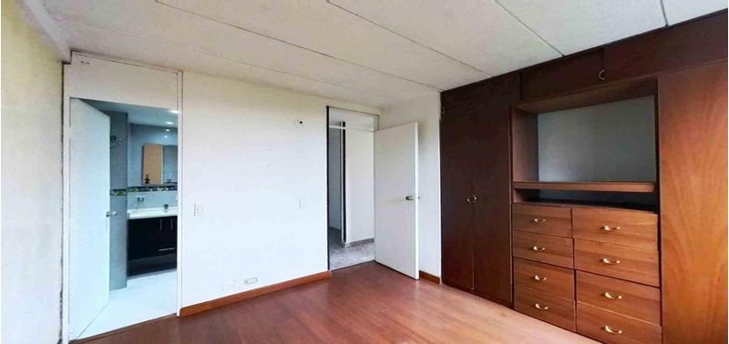 Apartamento en Venta en Bogotá, D.C., los naranjos-7
