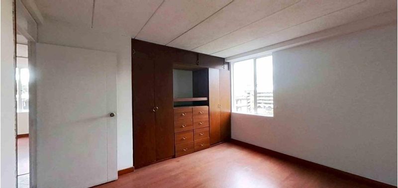 Apartamento en Venta en Bogotá, D.C., los naranjos-8