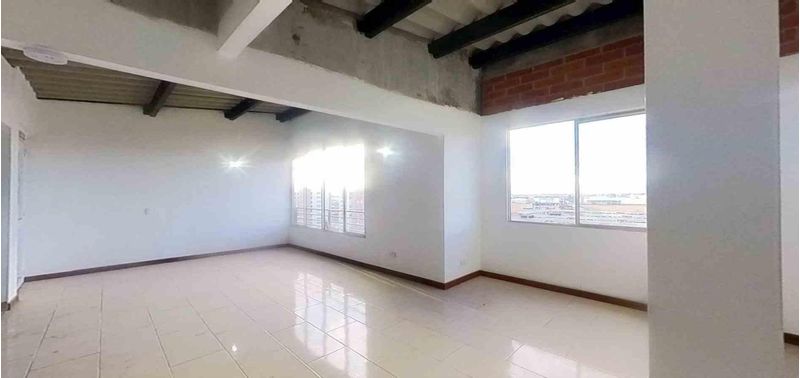 Apartamento en Venta en Madrid, san pedro-0