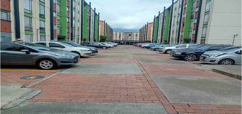 Apartamento en Venta en Bogotá, D.C., Almendros-14