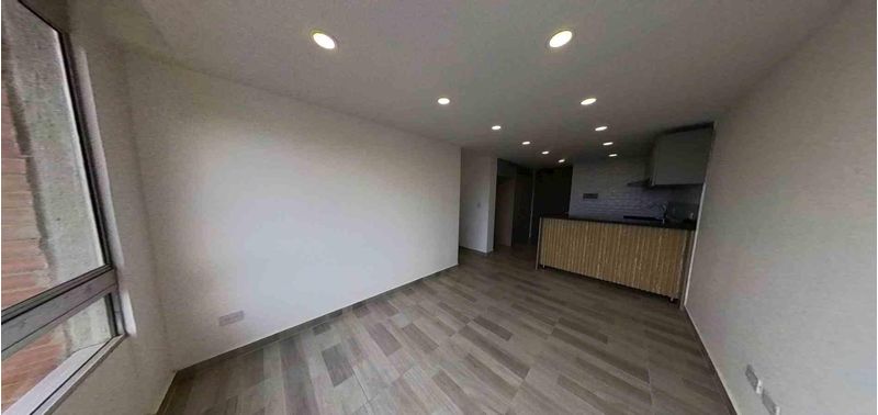 Apartamento en Venta en Bogotá, D.C., Pinar De Suba-0