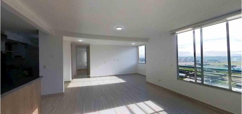 Apartamento en Venta en Madrid, san pedro-1