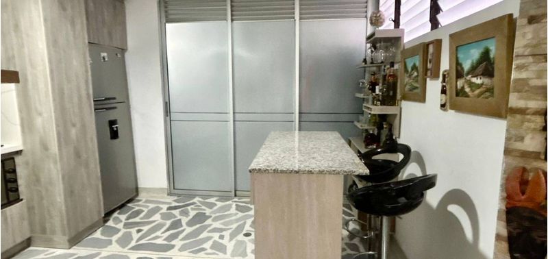 Apartamento en Venta en Medellín, Santa Teresita-5