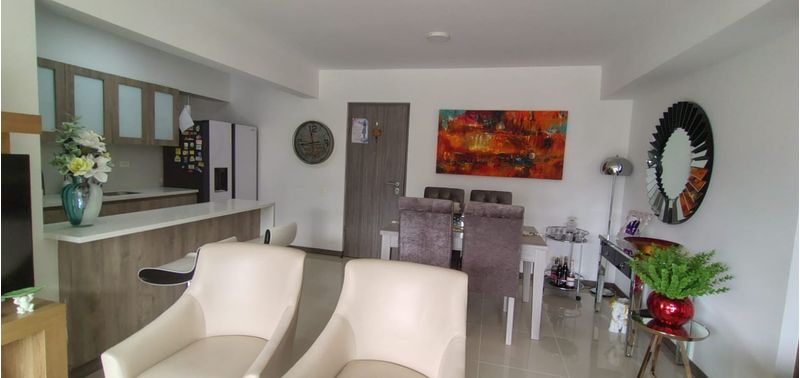 Apartamento en Venta en Sabaneta, Las Lomitas-1
