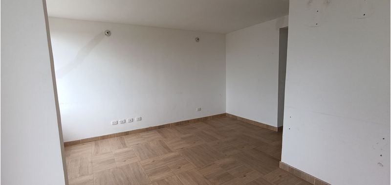 Apartamento en Venta en Bogotá, D.C., La Aurora-2