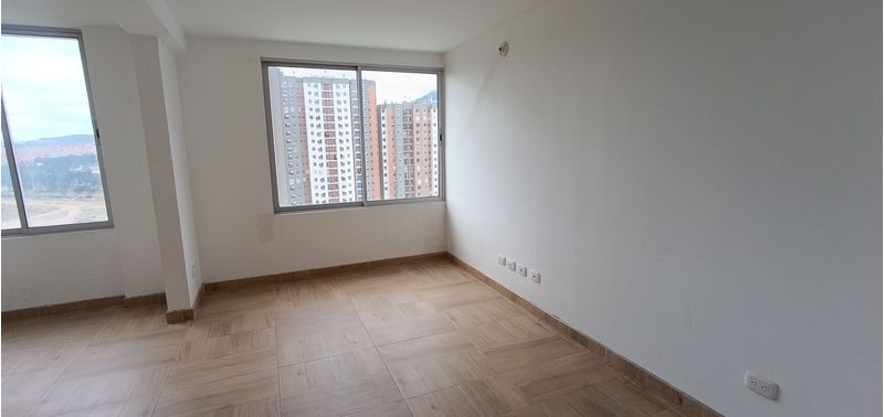 Apartamento en Venta en Bogotá, D.C., La Aurora-3