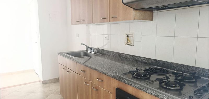 Apartamento en Venta en Medellín, Belén Loma de los Bernal-2