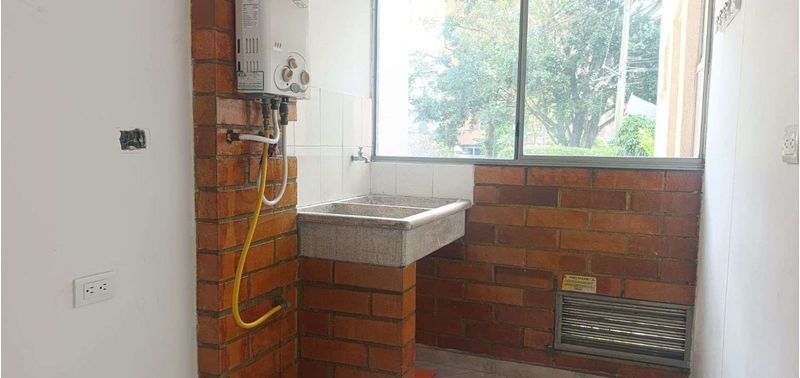 Apartamento en Venta en Medellín, Belén Loma de los Bernal-3