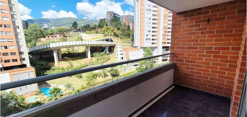 Apartamento en Venta en Envigado, Cumbres-2