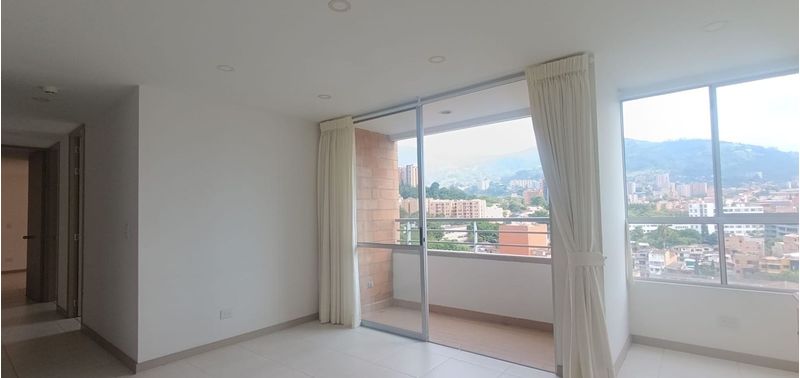 Apartamento en Venta en Envigado, Uribe Angel-0