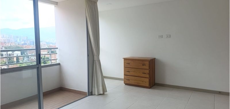 Apartamento en Venta en Envigado, Uribe Angel-1