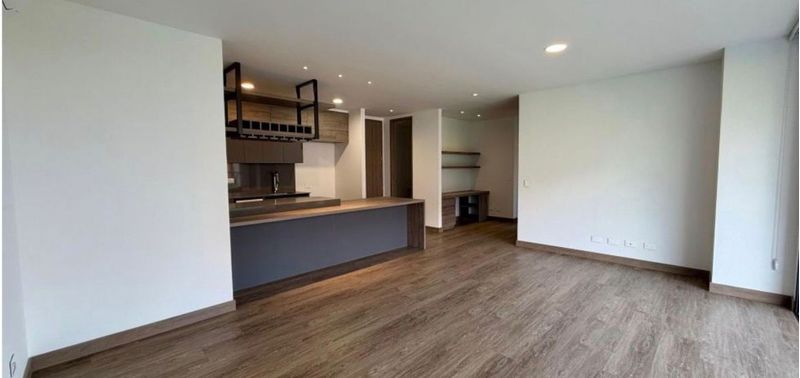 Apartamento en Venta en Medellín, El Poblado-11
