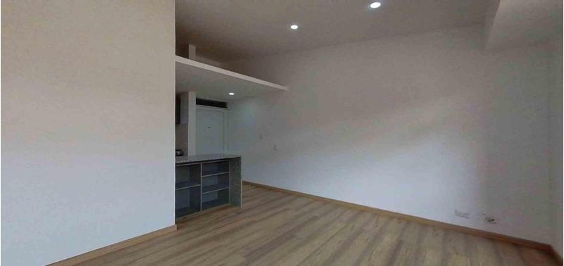 Apartamento en Venta en Madrid, hacienda casa blanca-1