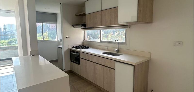 Apartamento en Venta en Sabaneta, Las Lomitas-1