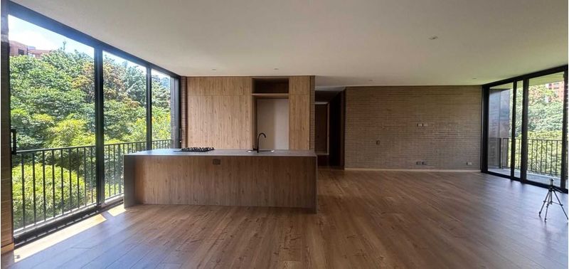 Apartamento en Venta en Medellín, El Poblado-0