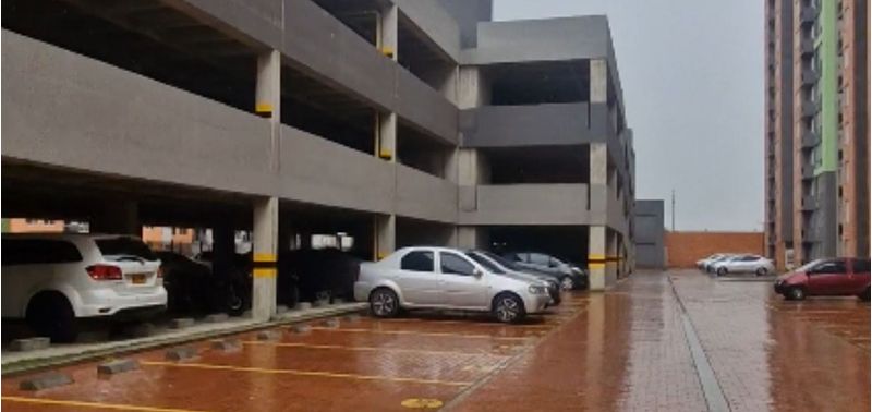 Apartamento en Venta en Bogotá, D.C., Altos de Madrid-2