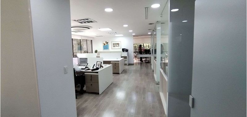 Oficina en Venta en Medellín, El Poblado-1
