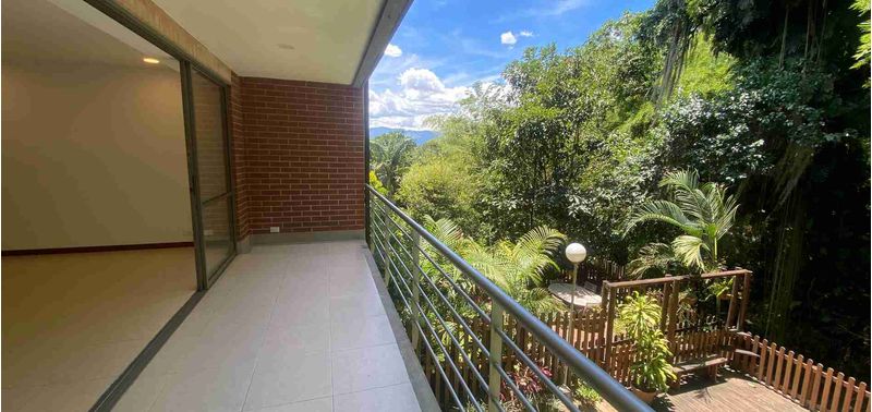 Casa en Venta en Medellín, Altos del Poblado