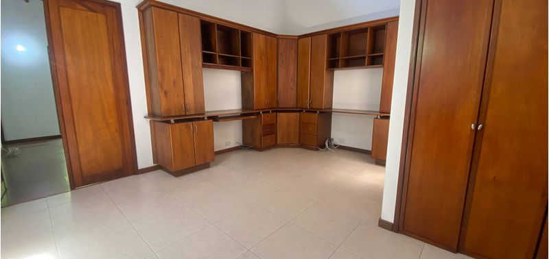 Casa en Venta en Medellín, Altos del Poblado-16