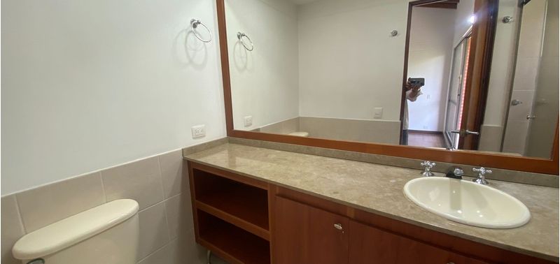 Casa en Venta en Medellín, Altos del Poblado-17