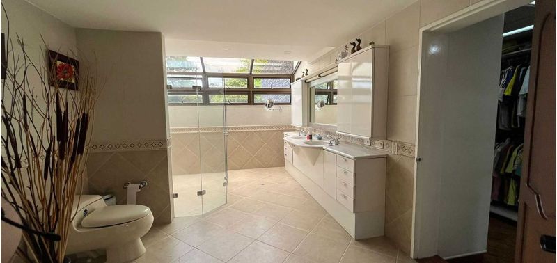 Casa en Venta en Medellín, El Poblado-11